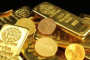 美指与黄金市场关联性如何解读？这些关联性如何影响贵金属投资策略？